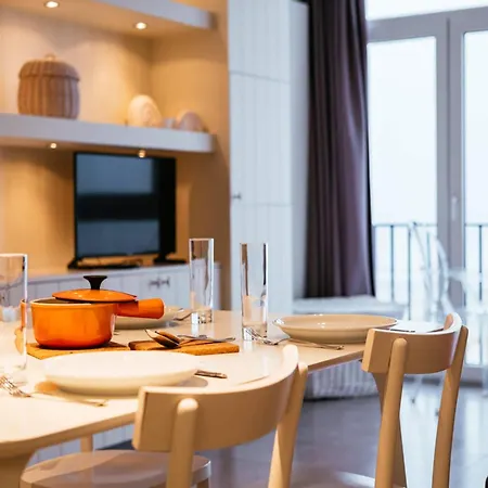 Apartment On The Coast With Access *