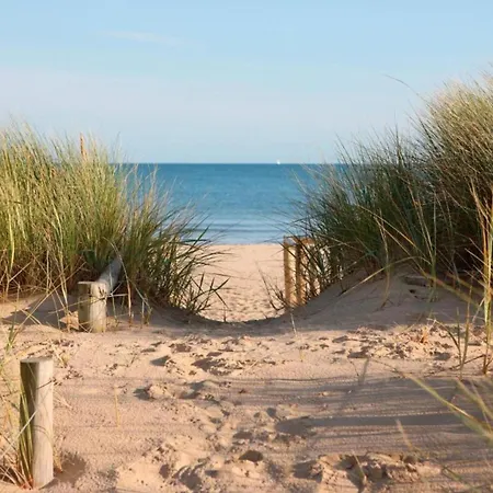 On The Coast With Access * Oostduinkerke